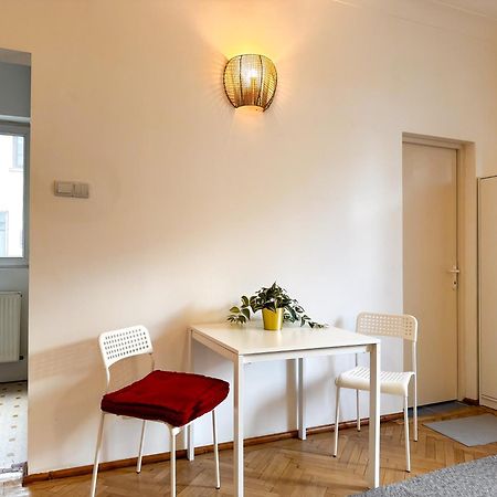 Central Retreat Apartments Bucureşti Eksteriør bilde