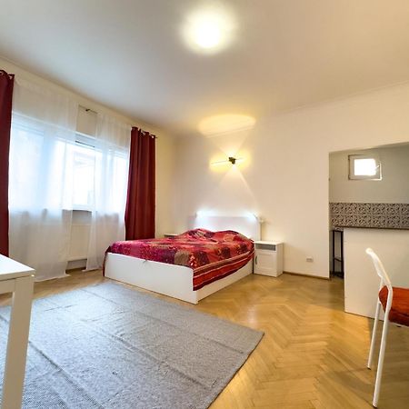 Central Retreat Apartments Bucureşti Eksteriør bilde